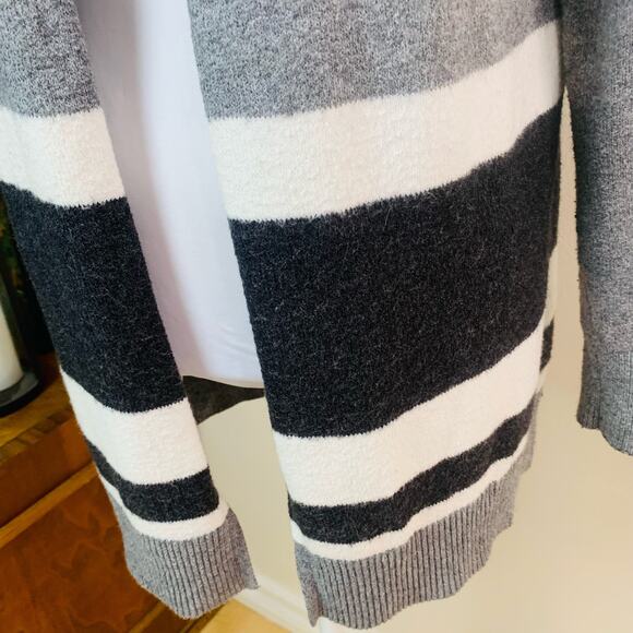 LOFT Outlet Size M Stripe Long Cardigan Sweater Colorblock Long Sleeve Knit Warm - Picture 4 of 8